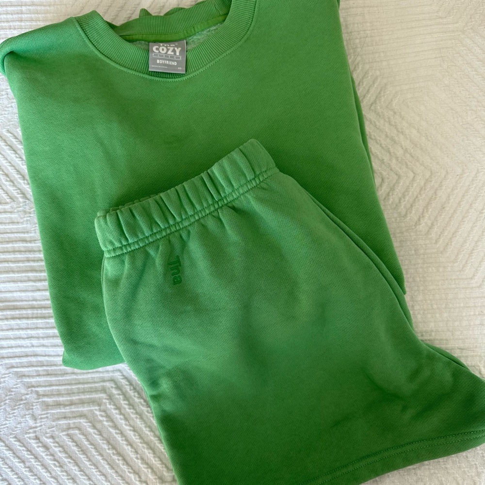 TNA cozy set